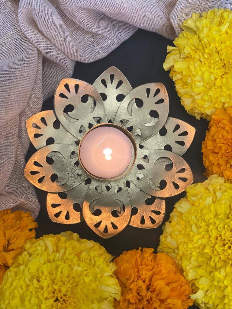 Metal Flower Cut Lotus Tea Light Holder (1 Piece)